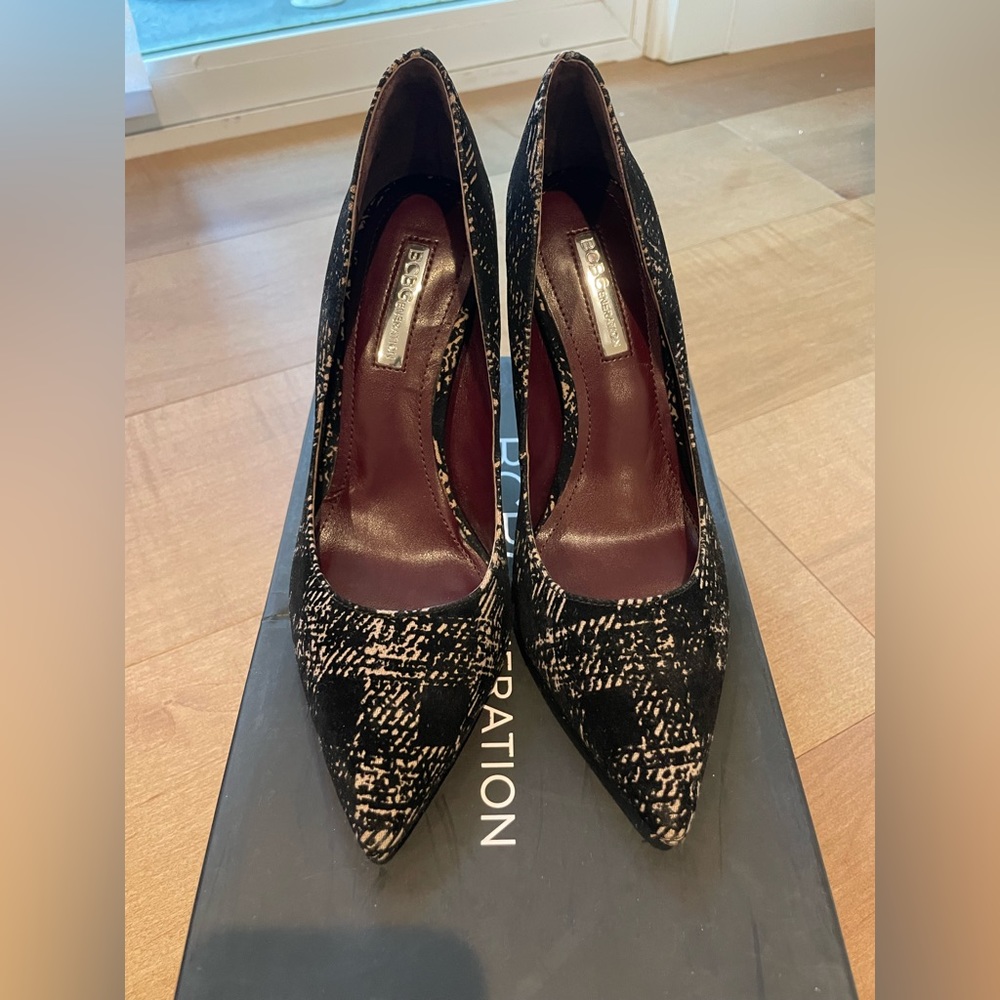 BCBGeneration tweed pumps size 6.5 women’s